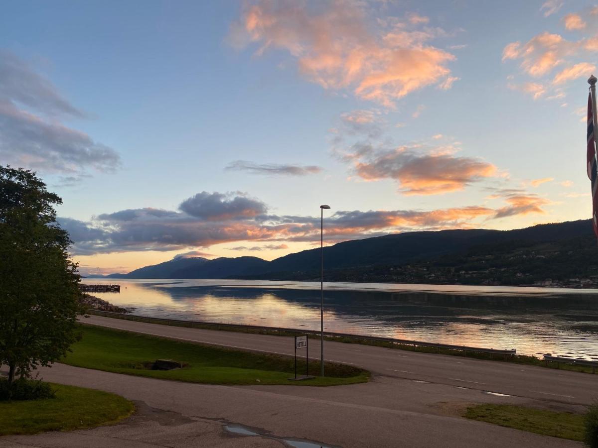 Eidsvag Fjordhotell Zewnętrze zdjęcie
